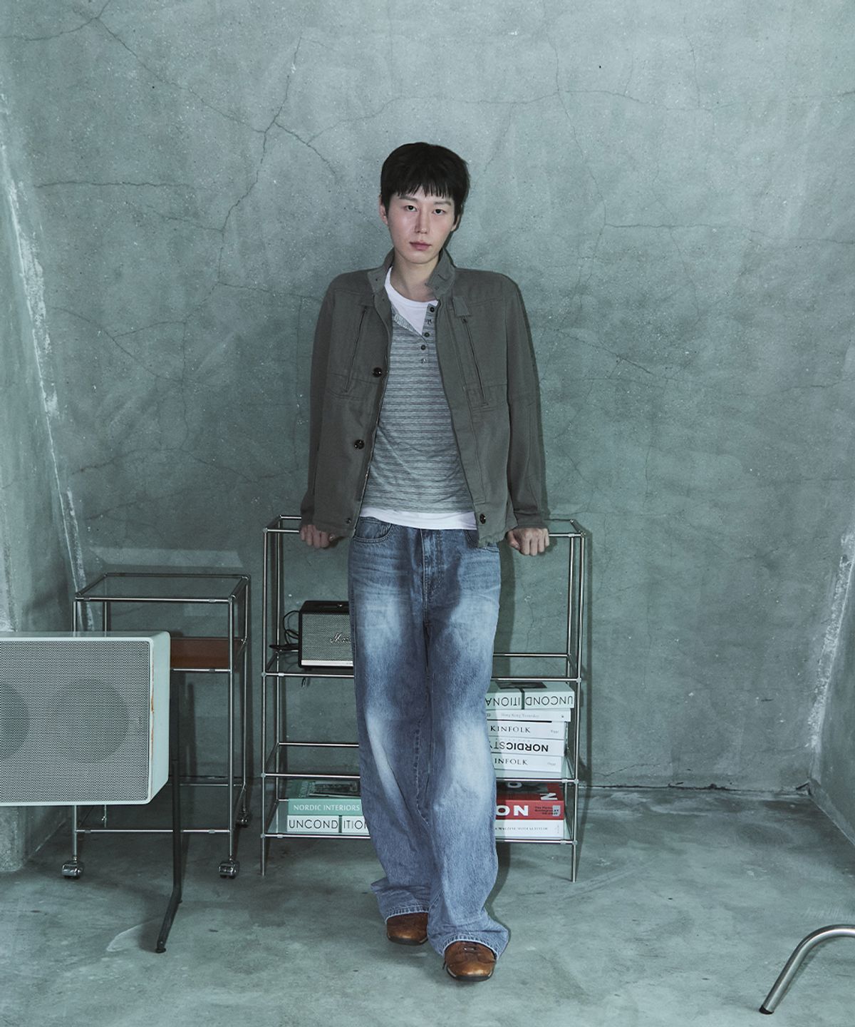 블루썬플라워(BLUESUNFLOWER) 빈티지 페이드 하이넥 자켓