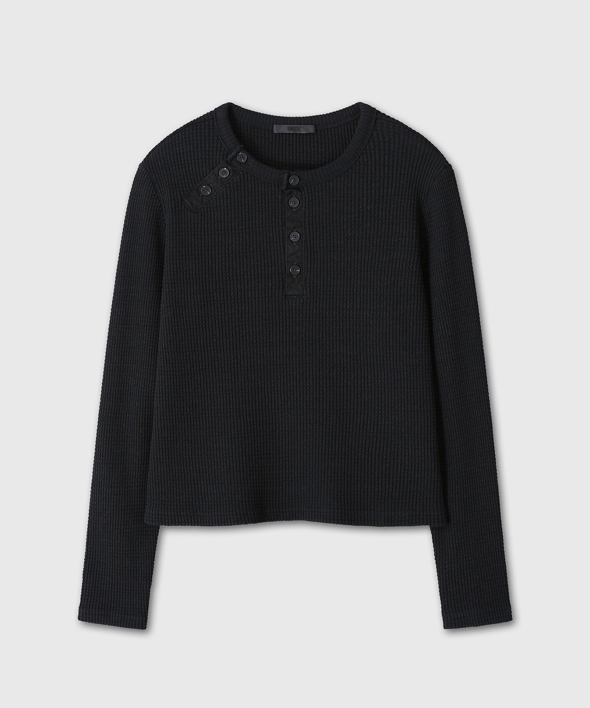 다이브인 우먼(DIVEIN WOMEN) WAIST BUTTON DETAIL WAFFLE HENLEY NECK (BLACK)