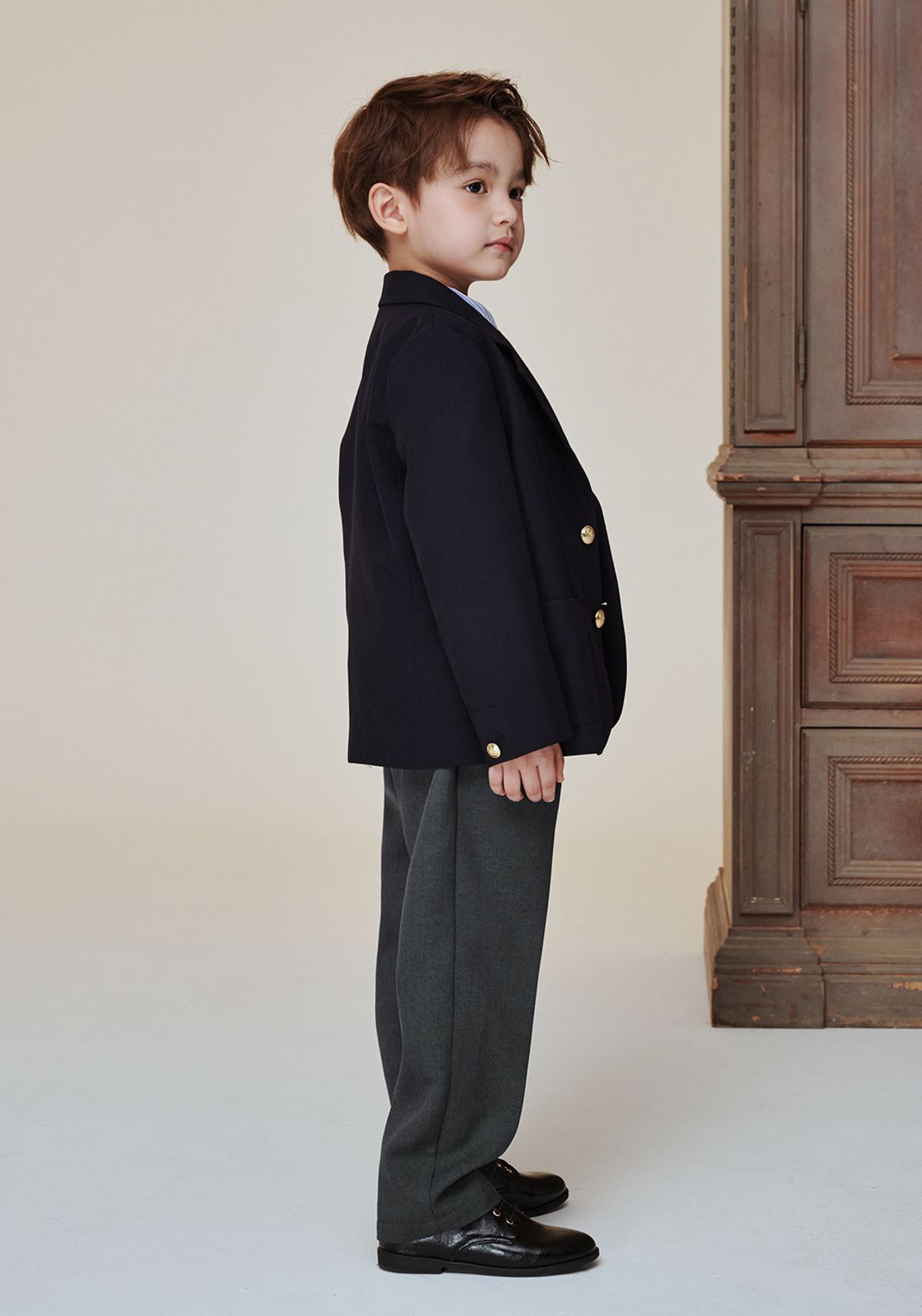빈(BEEN) BA11PT07CG 차콜 주름 팬츠