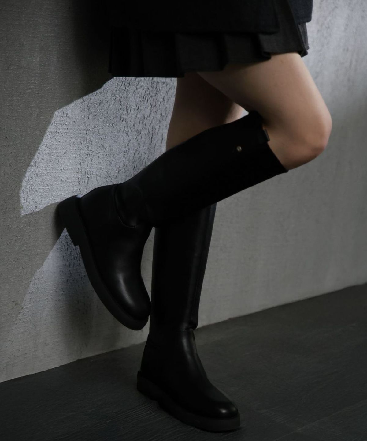 디퍼슈(DIFFERSHOE) 로벤 롱 부츠 7.5CM [블랙]