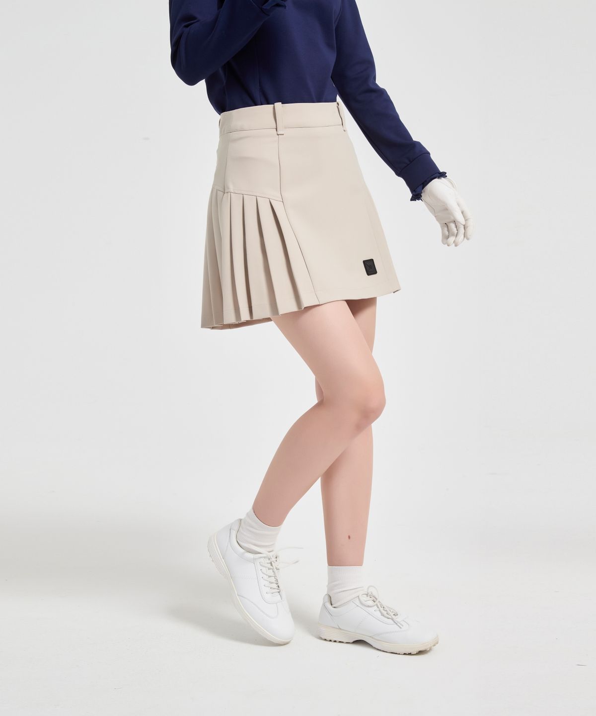 이파르카(E.PARCA) 모드룩 A라인 사이드 플리츠 스커트