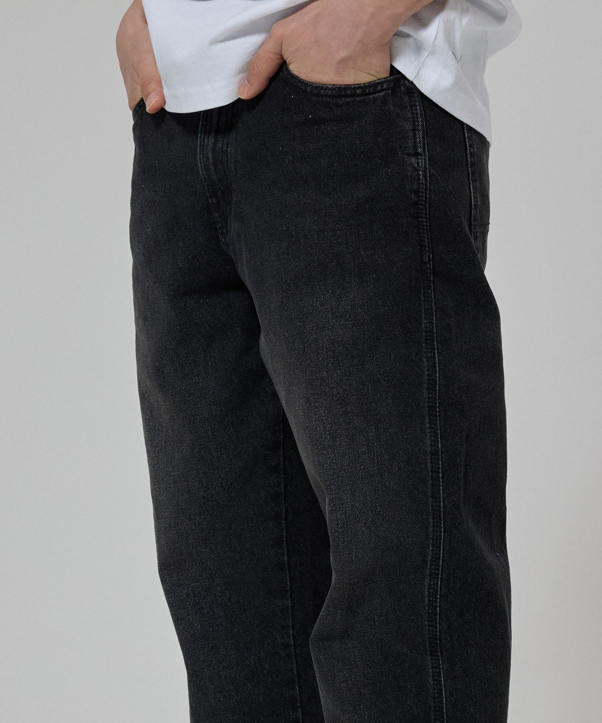 디키즈(DICKIES) 954 릴렉스드 데님 팬츠 Black Wash Faded
