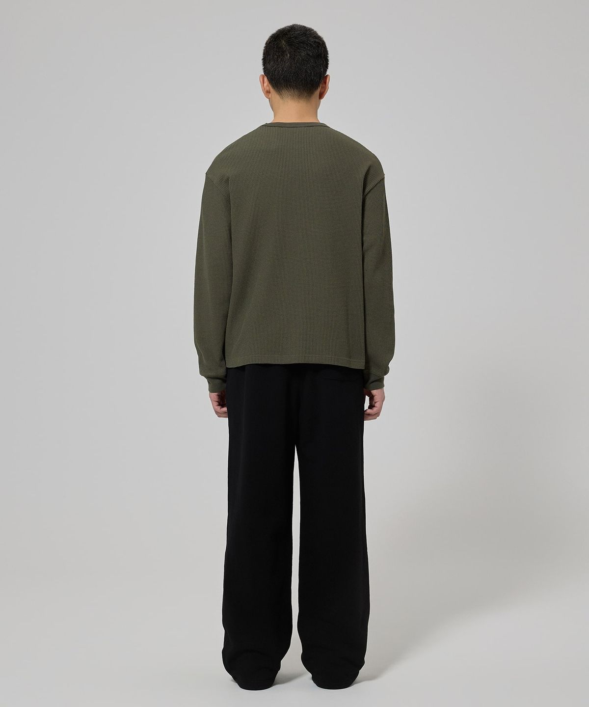 디키즈(DICKIES) 루즈핏 원턱 스웨트 팬츠 Black