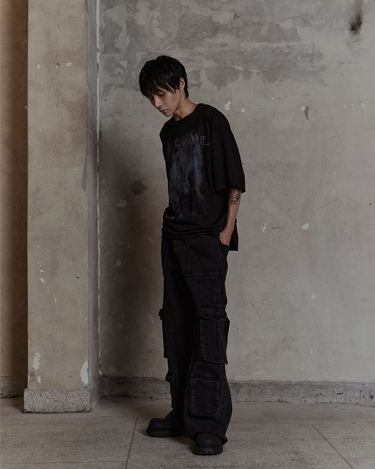 덤(THUMB) Bondage Cargo Wide pants