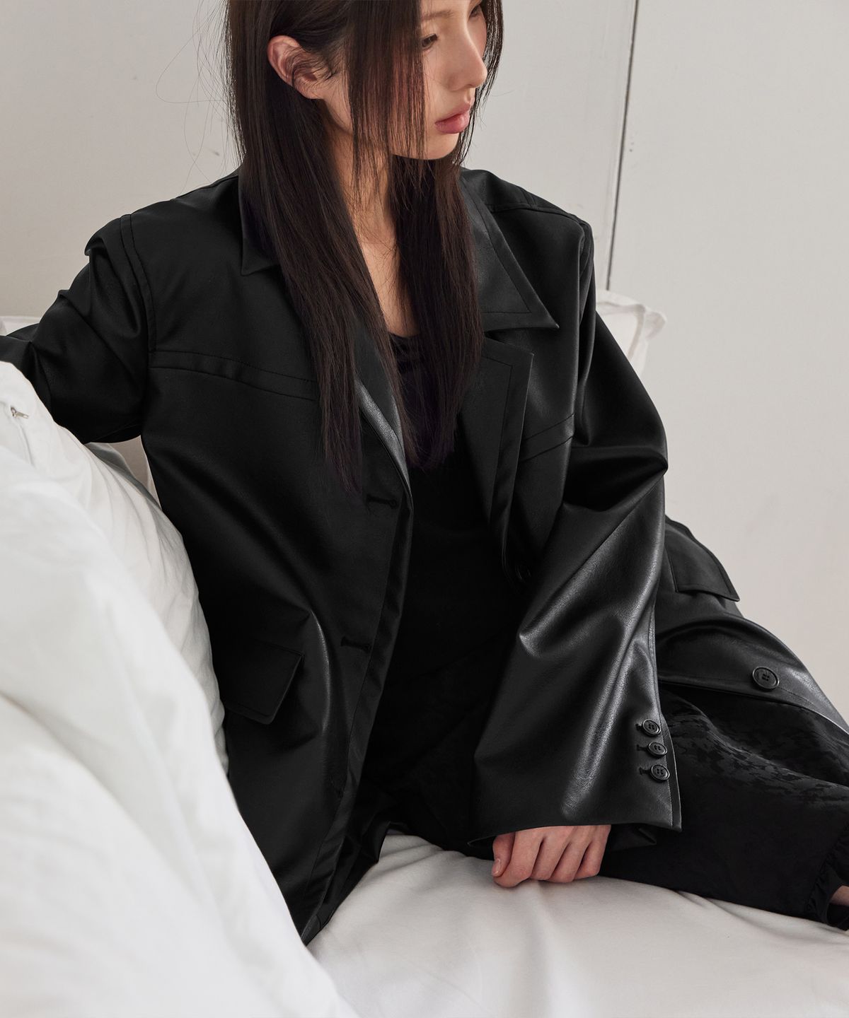 런던다다(LONDONDADA) Classic Tailored Leather Jacket, BLACK