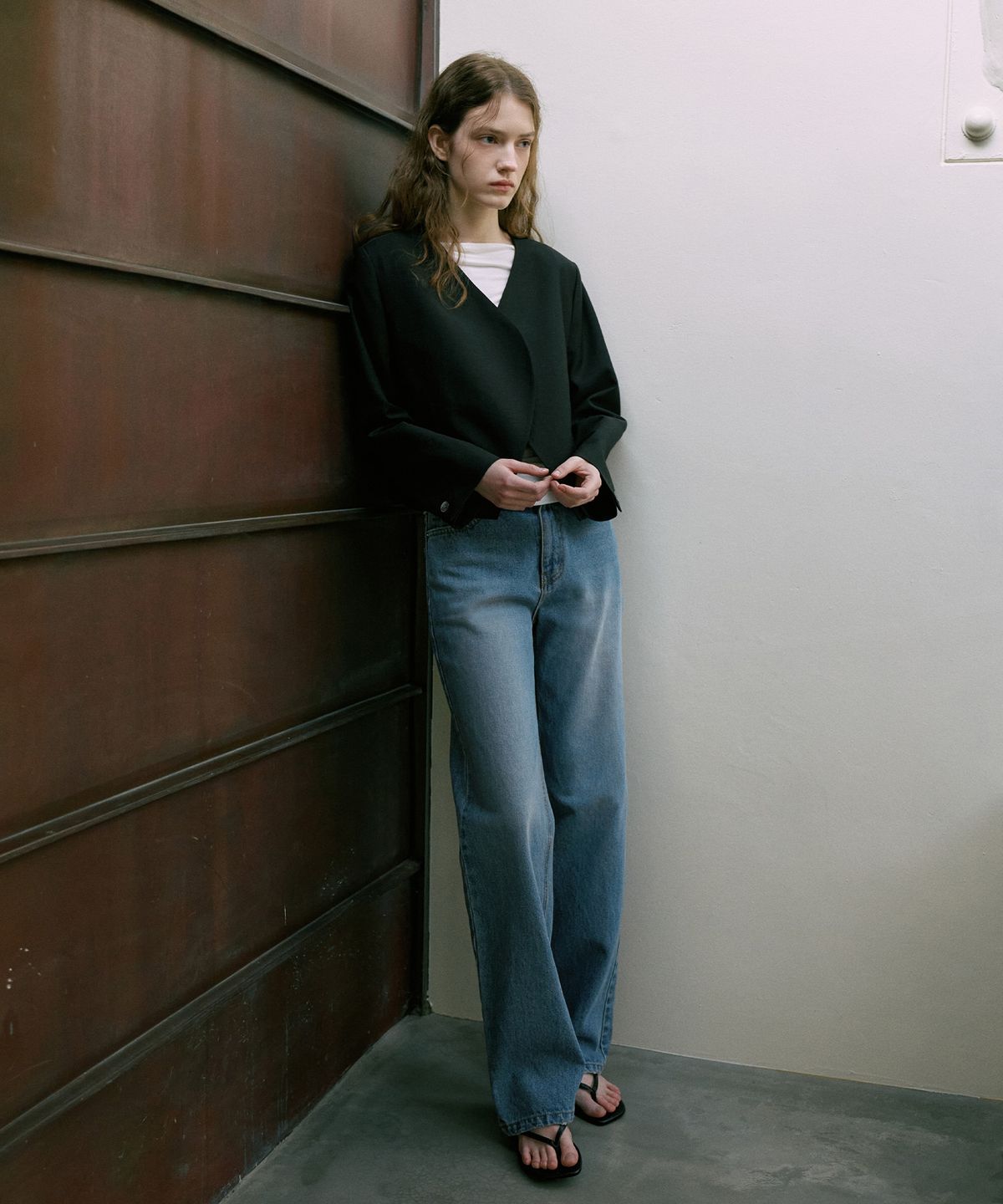 라메레이(LAMEREI) V-Neck Curved Short Jacket[LMBFSPJK110]-2color