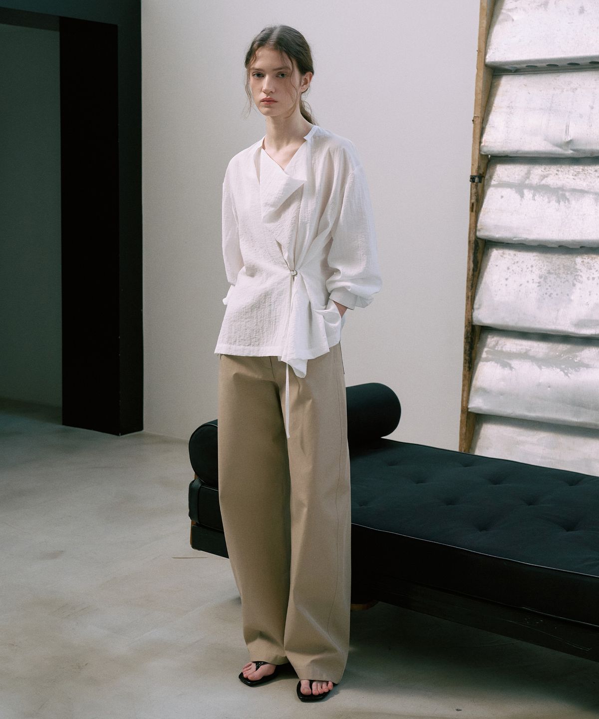 라메레이(LAMEREI) Drape Belted Shirt[LMBFSPSH318]-3color