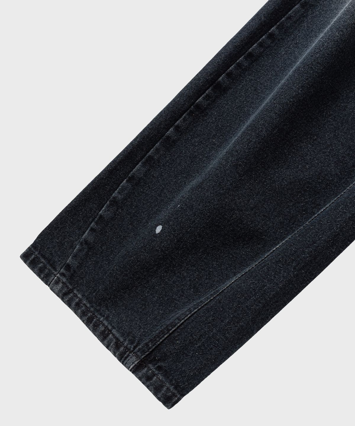 넌블랭크(NONBLANK) 와이드 커브드 데님 팬츠_INDIGO