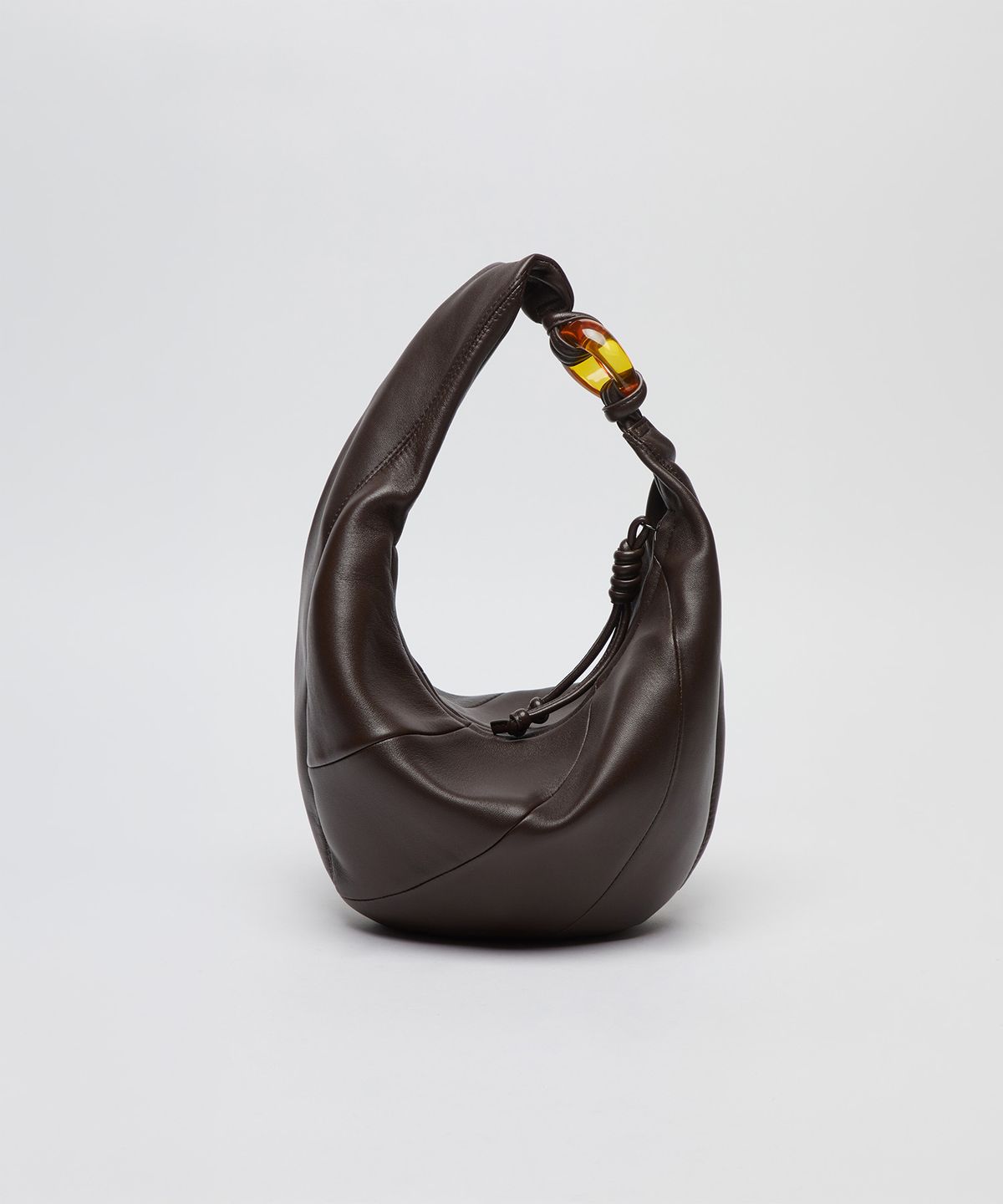 아카이브앱크(ARCHIVEPKE) Mini fling twist bag(Choco spread)_OVBAX26014DKB