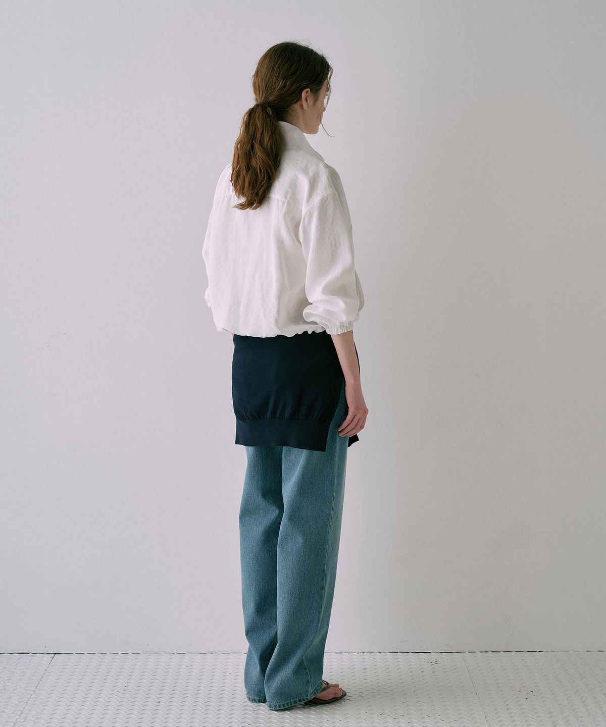 라메레이(LAMEREI) High-Neck Half Zip-Up Blouse[LMBFSPSH319]-White