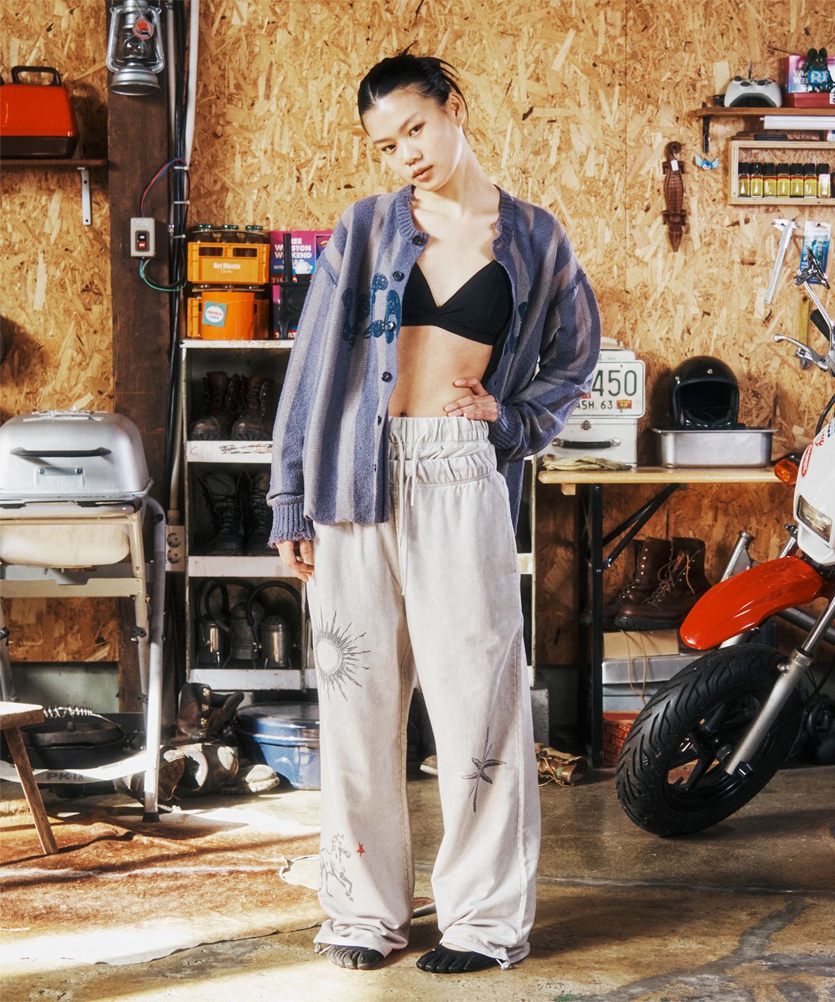 더바이닐하우스(THEVINYLHOUSE) NET MIXED GRUNGE CARDIGAN BLUE