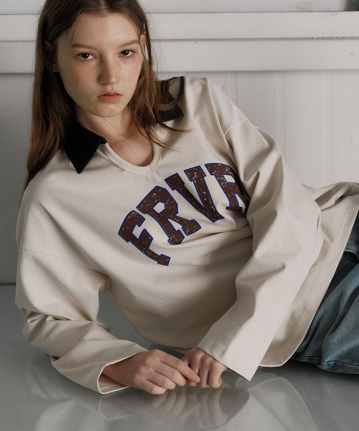 프리버07(FRIVER07) FRVR logo collar t-shirt [FRSP05LT06]_Cream
