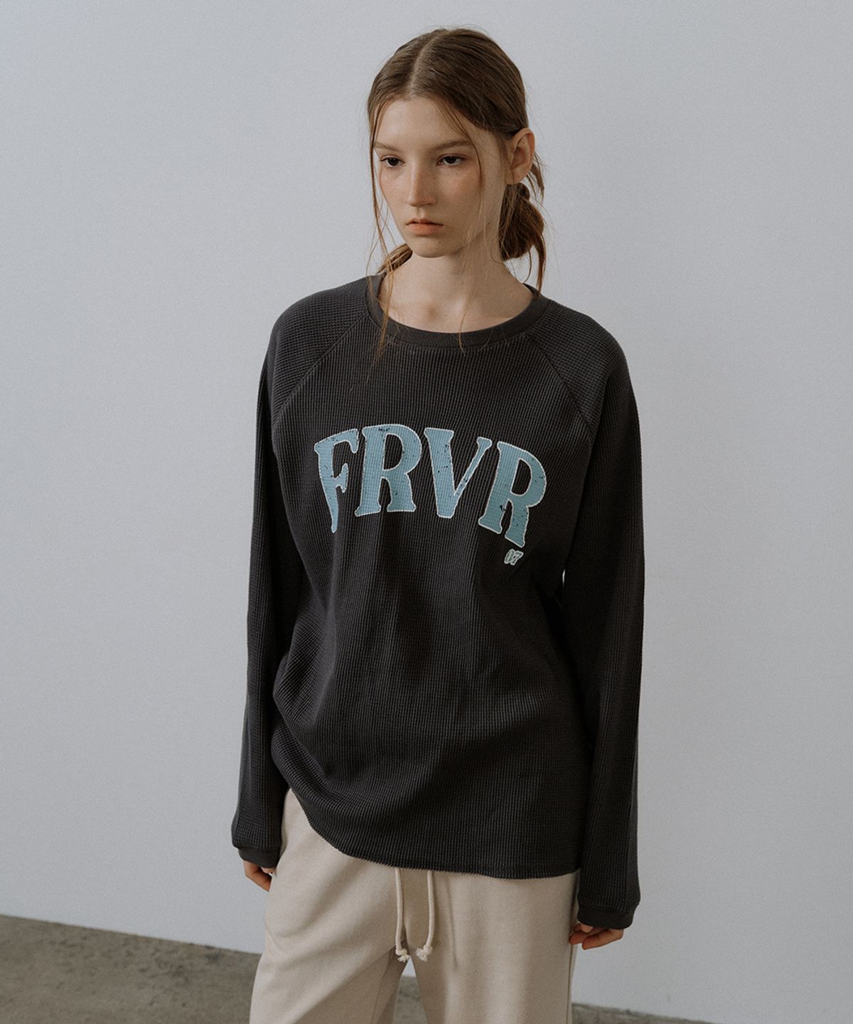 프리버07(FRIVER07) Friver logo waffle t-shirt [FRSP05LT05]_Charcoal