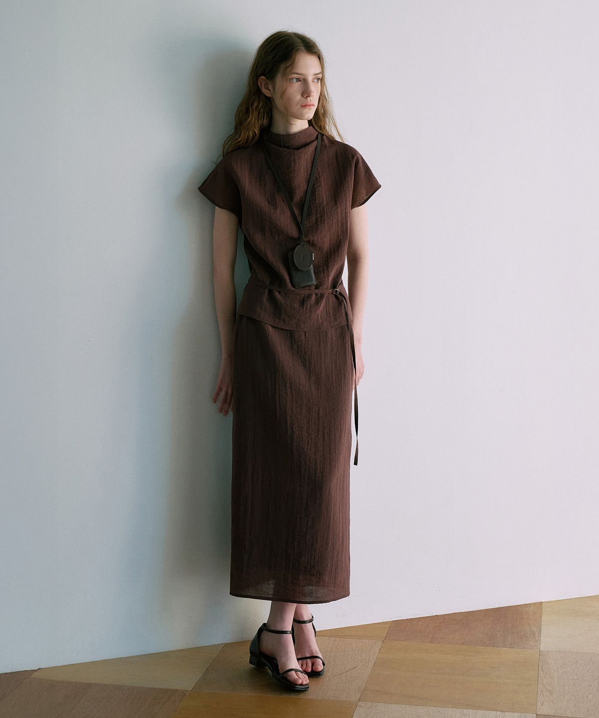 라메레이(LAMEREI) Linkle High-Neck Cap Sleeve Blouse[LMBFSPSH322]-2color