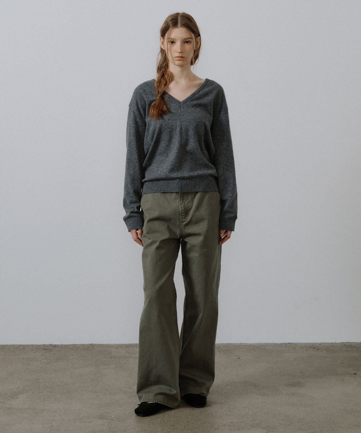 프리버07(FRIVER07) Fine wool deep v-neck knit [FRSP05NT07]_Charcoal