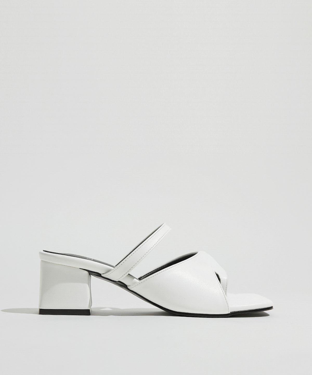 로제니크(ROSENICK) 로히르 스퀘어토 엄지 발등끈 쪼리 (3cm,5cm/4colors)