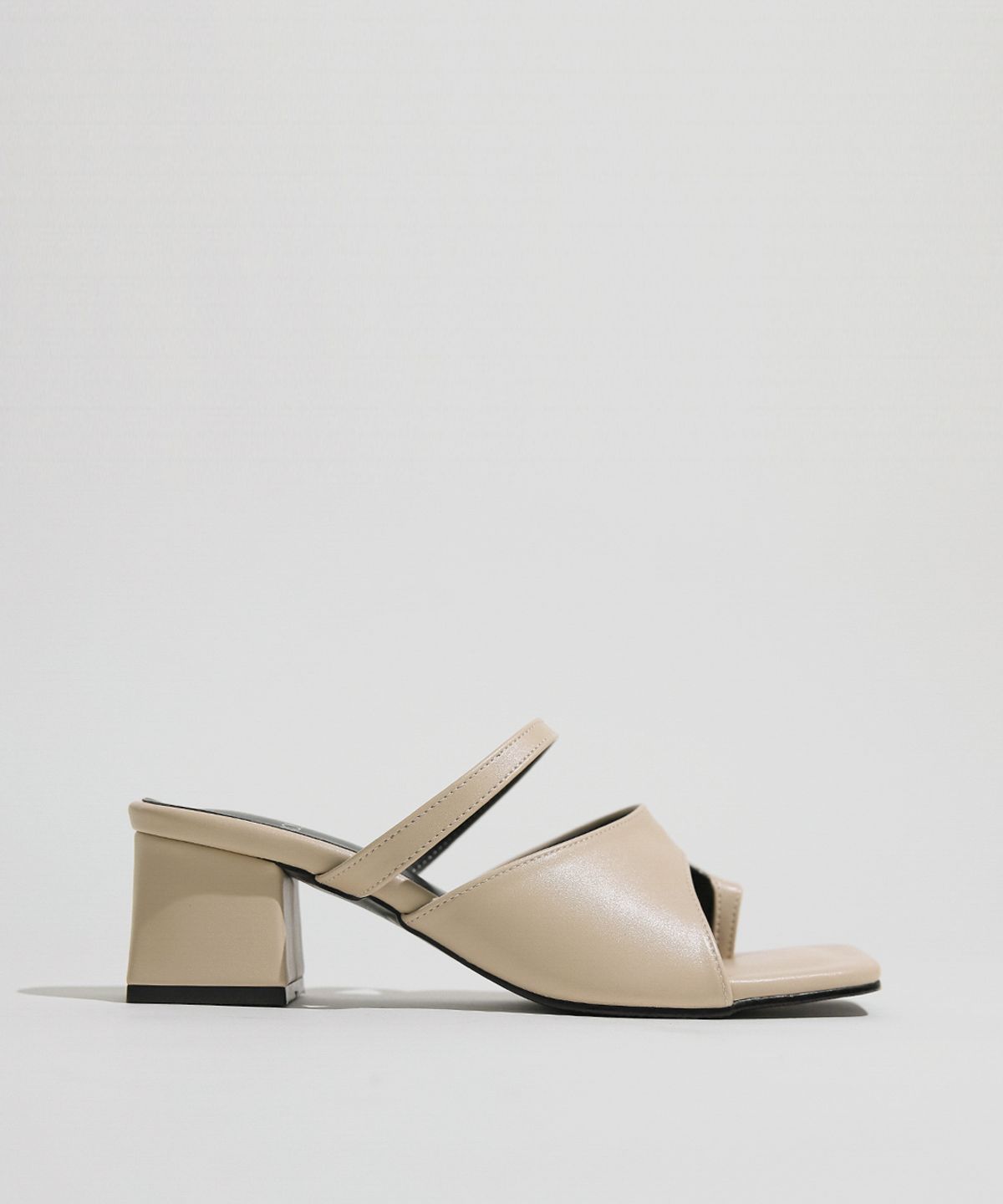 로제니크(ROSENICK) 로히르 스퀘어토 엄지 발등끈 쪼리 (3cm,5cm/4colors)
