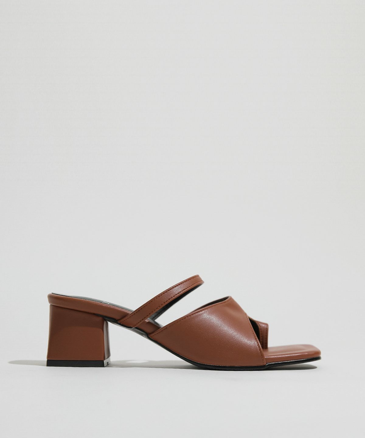 로제니크(ROSENICK) 로히르 스퀘어토 엄지 발등끈 쪼리 (3cm,5cm/4colors)