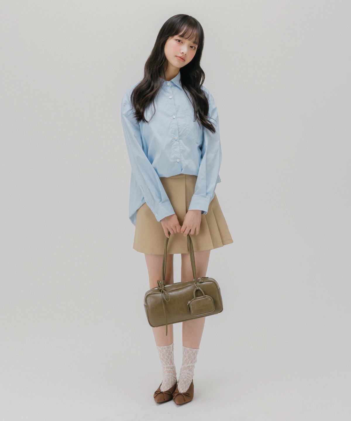 멜로토리(MELLOTORY) 베이직 멜로우 자수 셔츠 (2color)