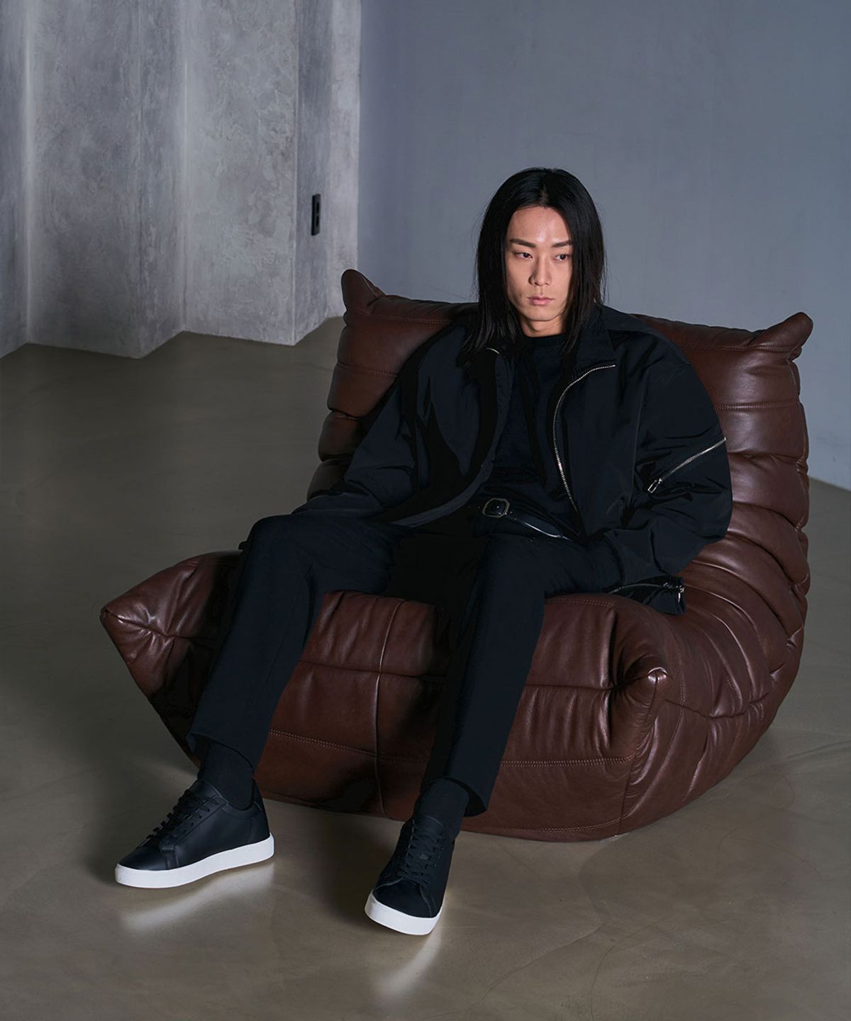 오키플레이스(OKEYPLACE) 5.5cm 히든굽 베이직 스니커즈 블랙 (OKPL-55SN102)