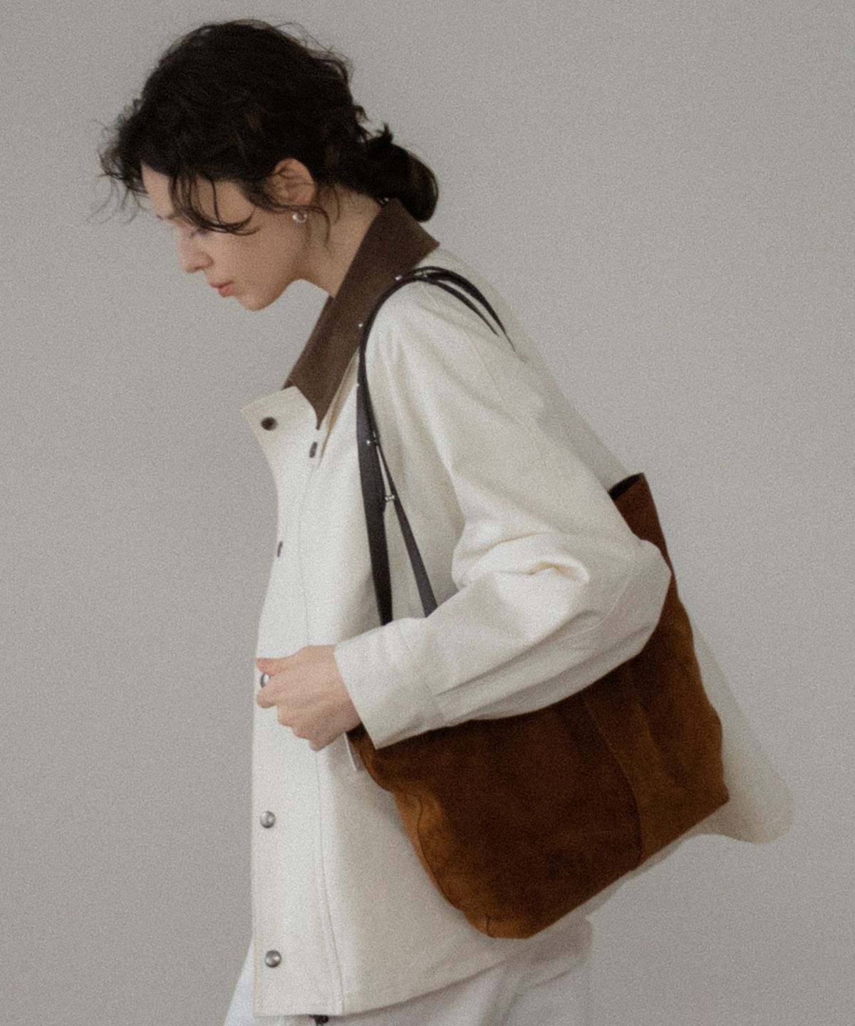 엘리오티(ELLIOTI) Arden Hobo Bag_Tobacco