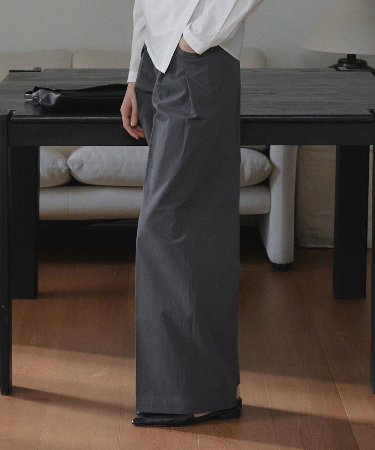 엘리오티(ELLIOTI) Vaela Light Slacks_3Color