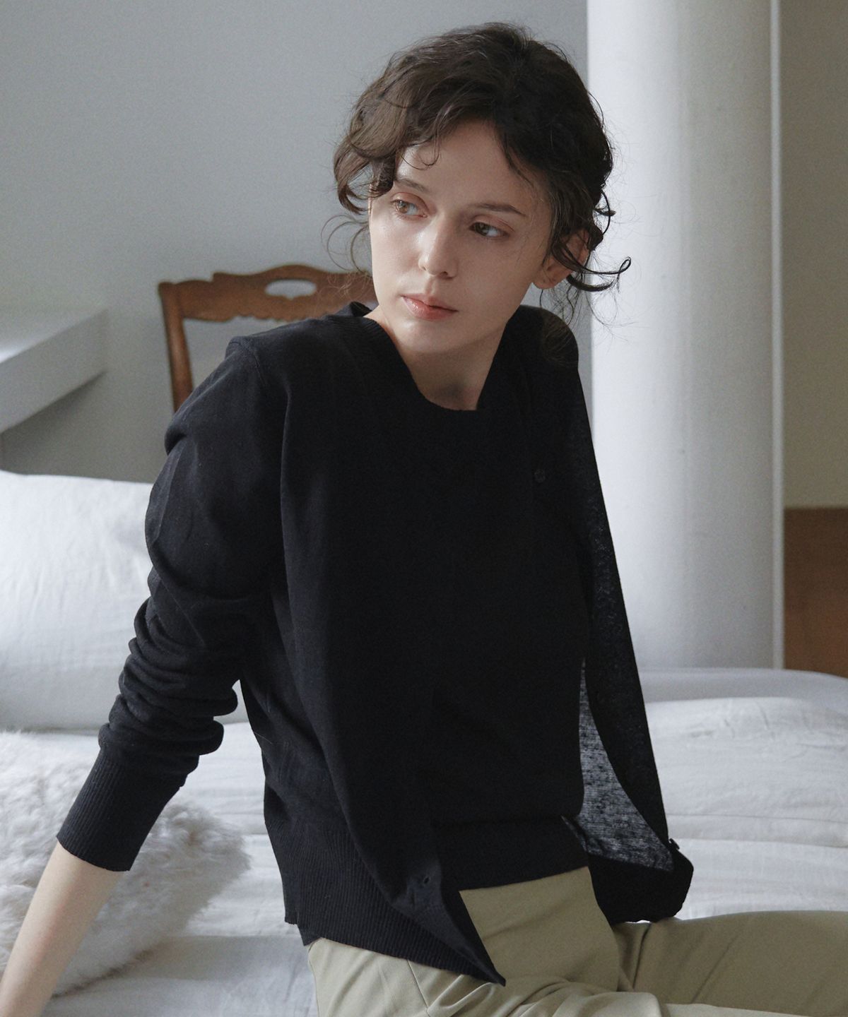 엘리오티(ELLIOTI) Arven Button Knit Cardigan_4Color