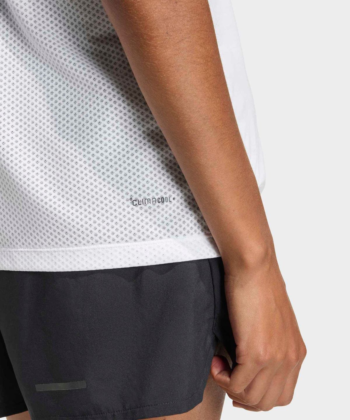 아디다스(ADIDAS) 테렉스 엑스페리어 클라이마쿨+ 티셔츠 - 화이트 / KD4857