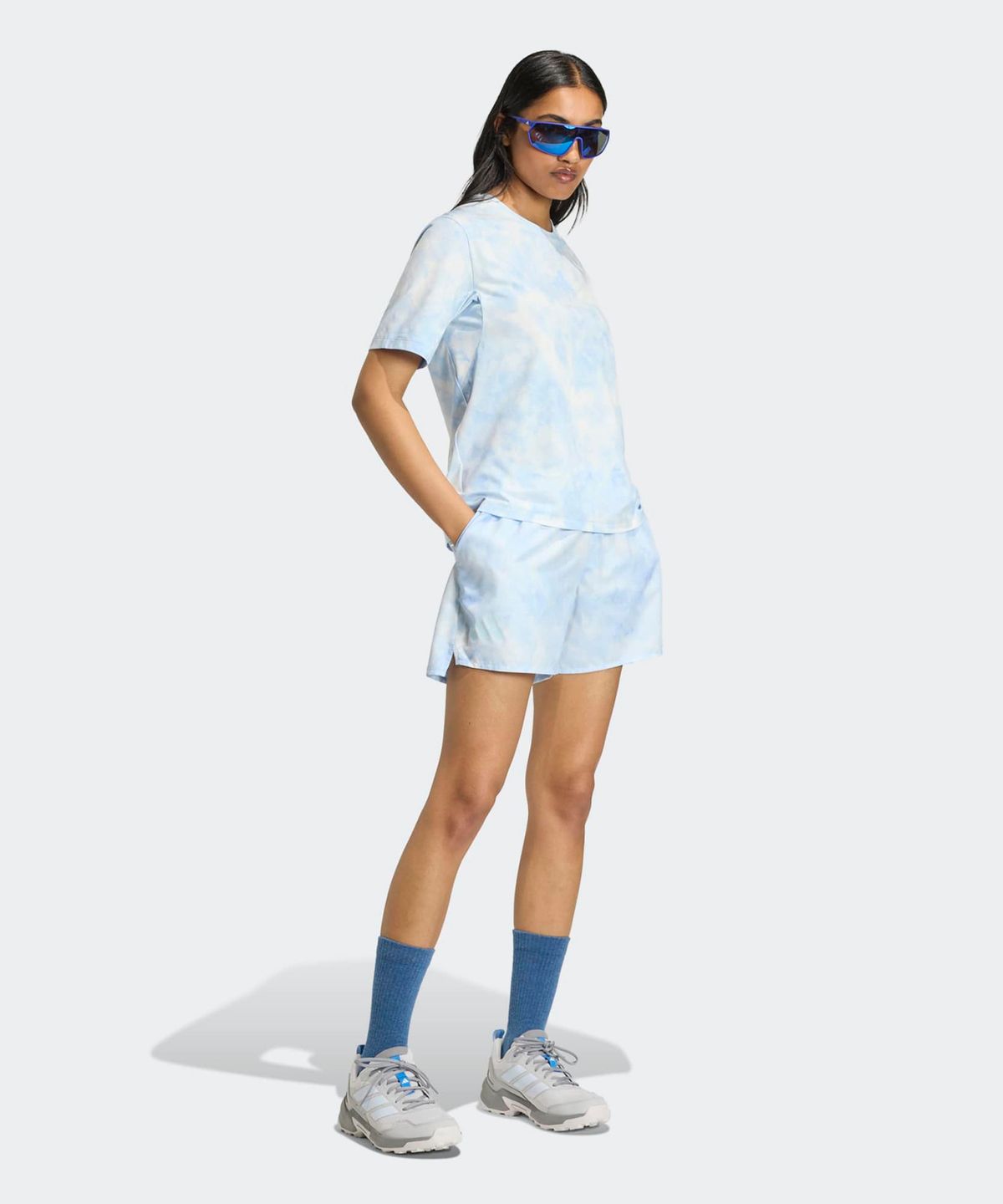 아디다스(ADIDAS) 테렉스 멀티 스프레이 다이 티 - 화이트:블루 / KF5747