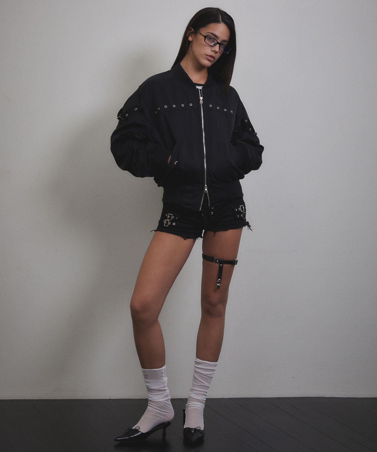 분트(VOONT) Eyelet Strap MA-1 Jacket (BLACK)