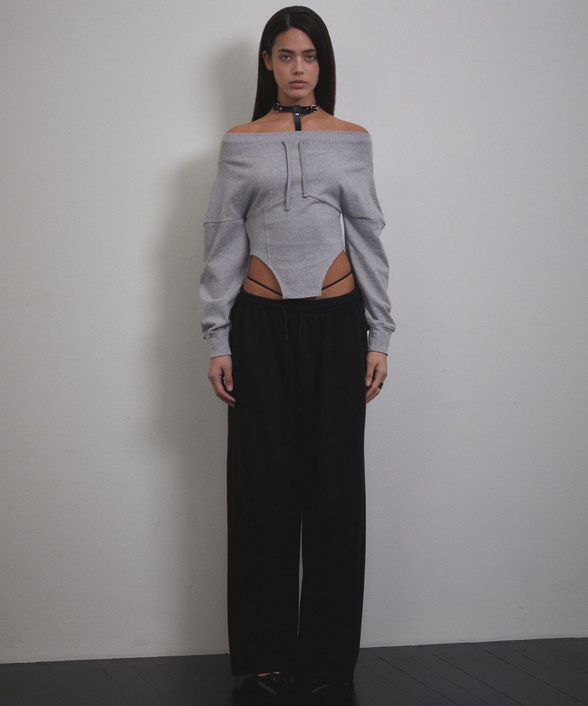 분트(VOONT) Corset Off Shoulder Sweatshirt (GRAY)