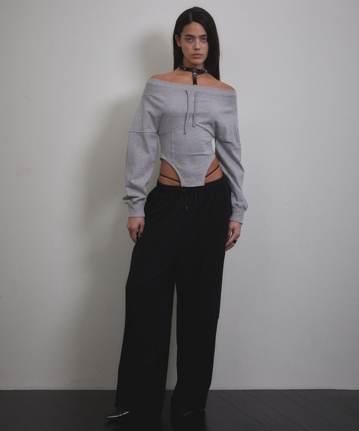 분트(VOONT) Corset Off Shoulder Sweatshirt (GRAY)