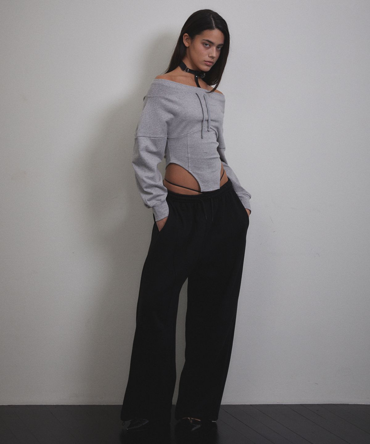 분트(VOONT) Corset Off Shoulder Sweatshirt (GRAY)
