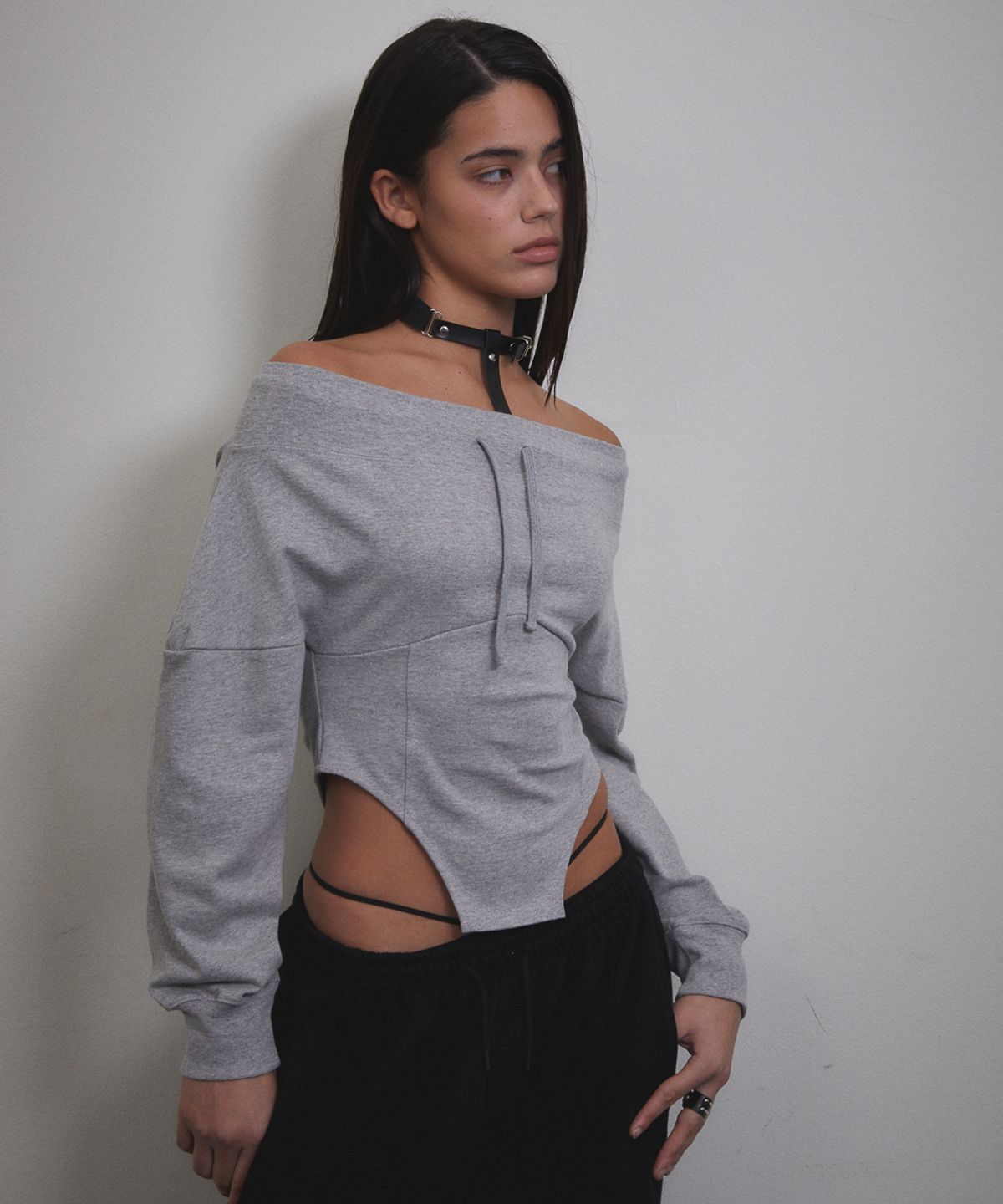 분트(VOONT) Corset Off Shoulder Sweatshirt (GRAY)