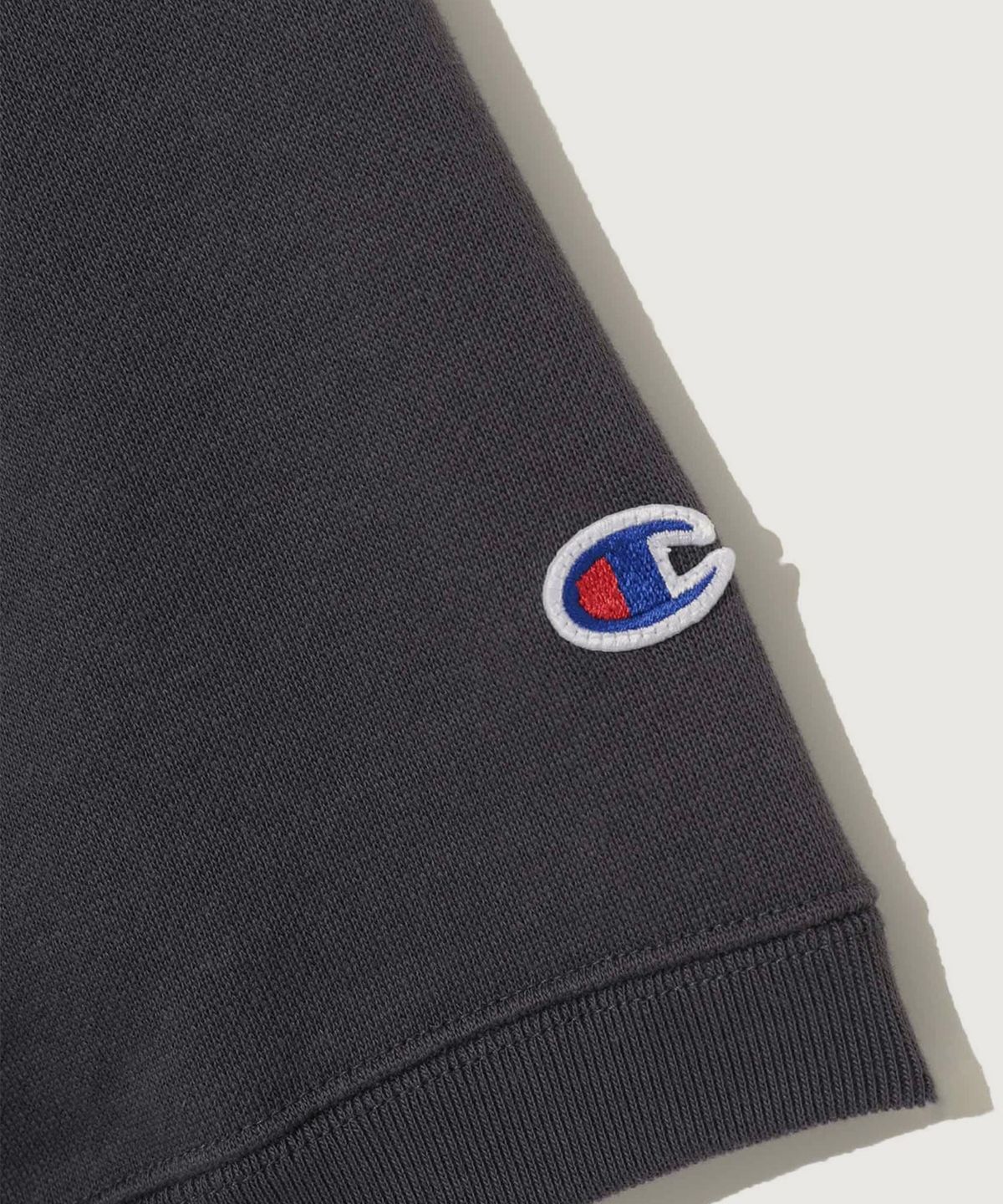 챔피온(CHAMPION) 챔피온 X 언더커버 리버스위브 스웨트 티셔츠 Grayish Purple