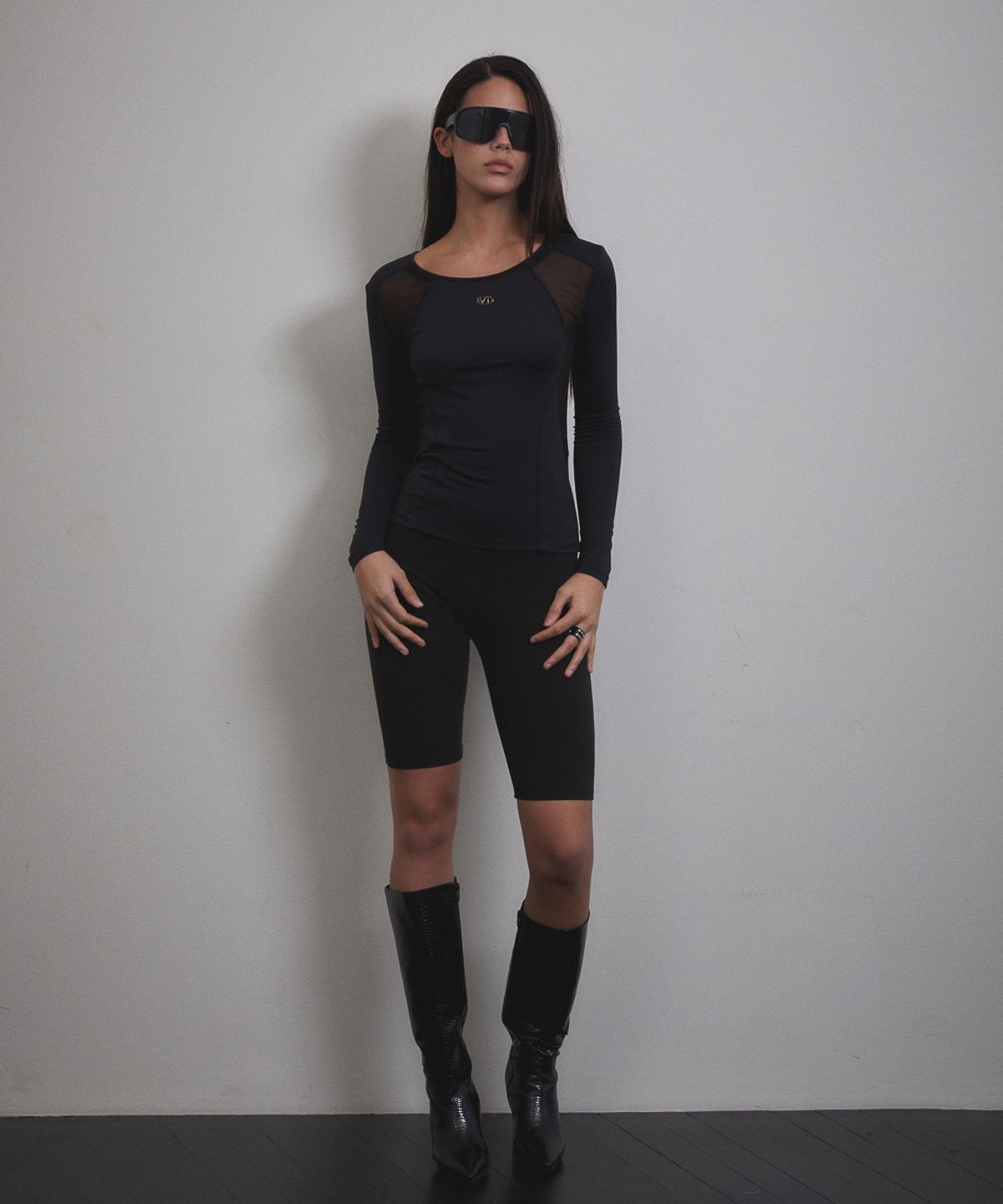 분트(VOONT) See-through Stitch Long Sleeve (BLACK)