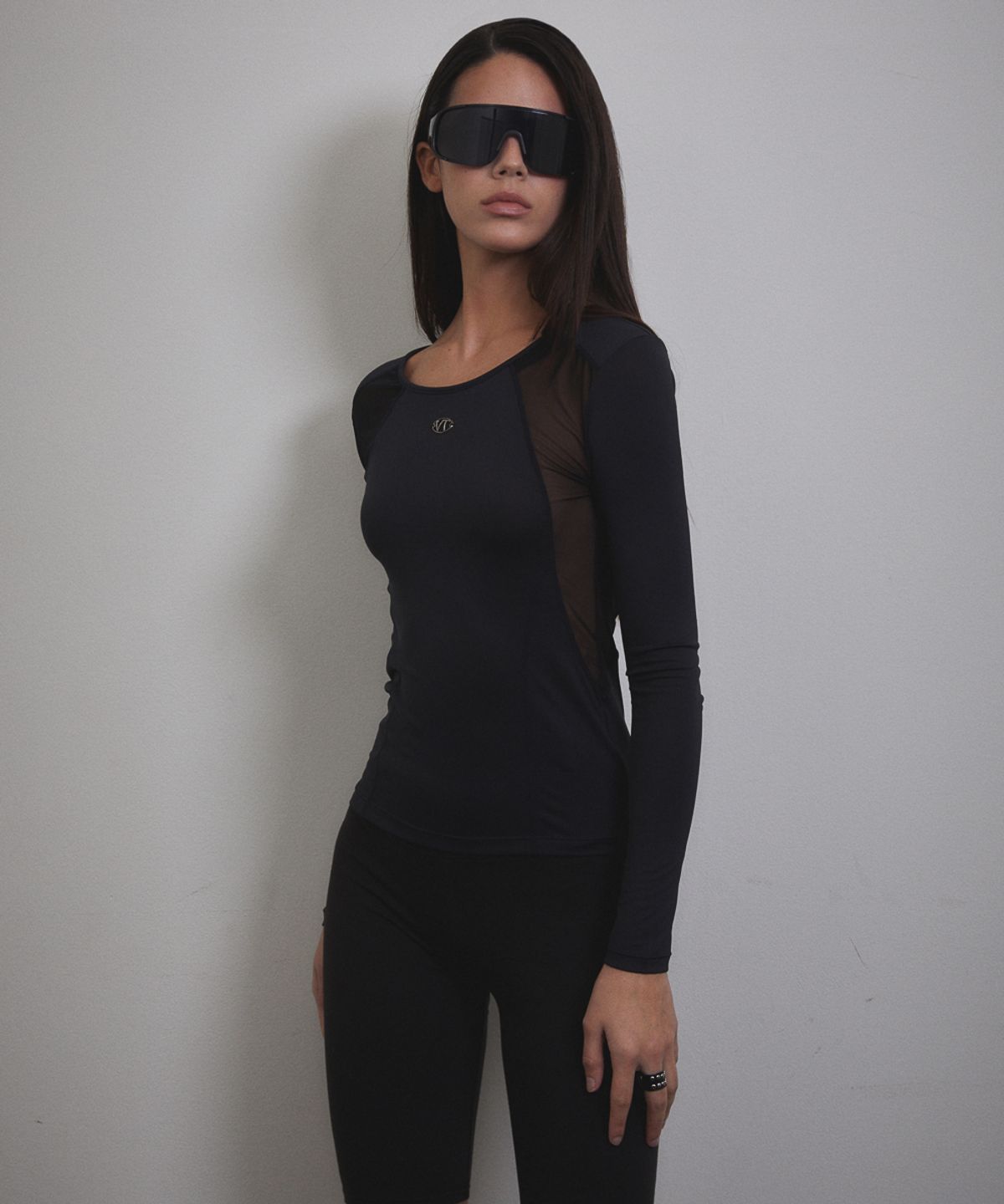 분트(VOONT) See-through Stitch Long Sleeve (BLACK)