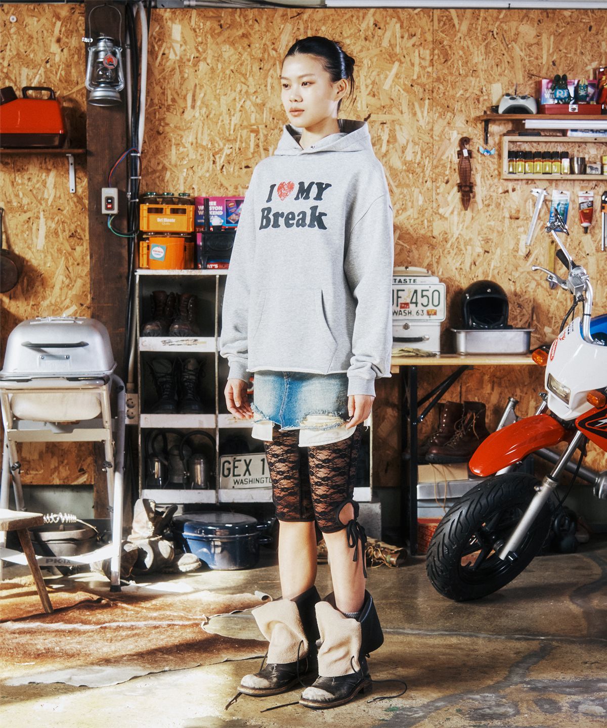 더바이닐하우스(THEVINYLHOUSE) LOVE TWO-WAY HOODIE GREY