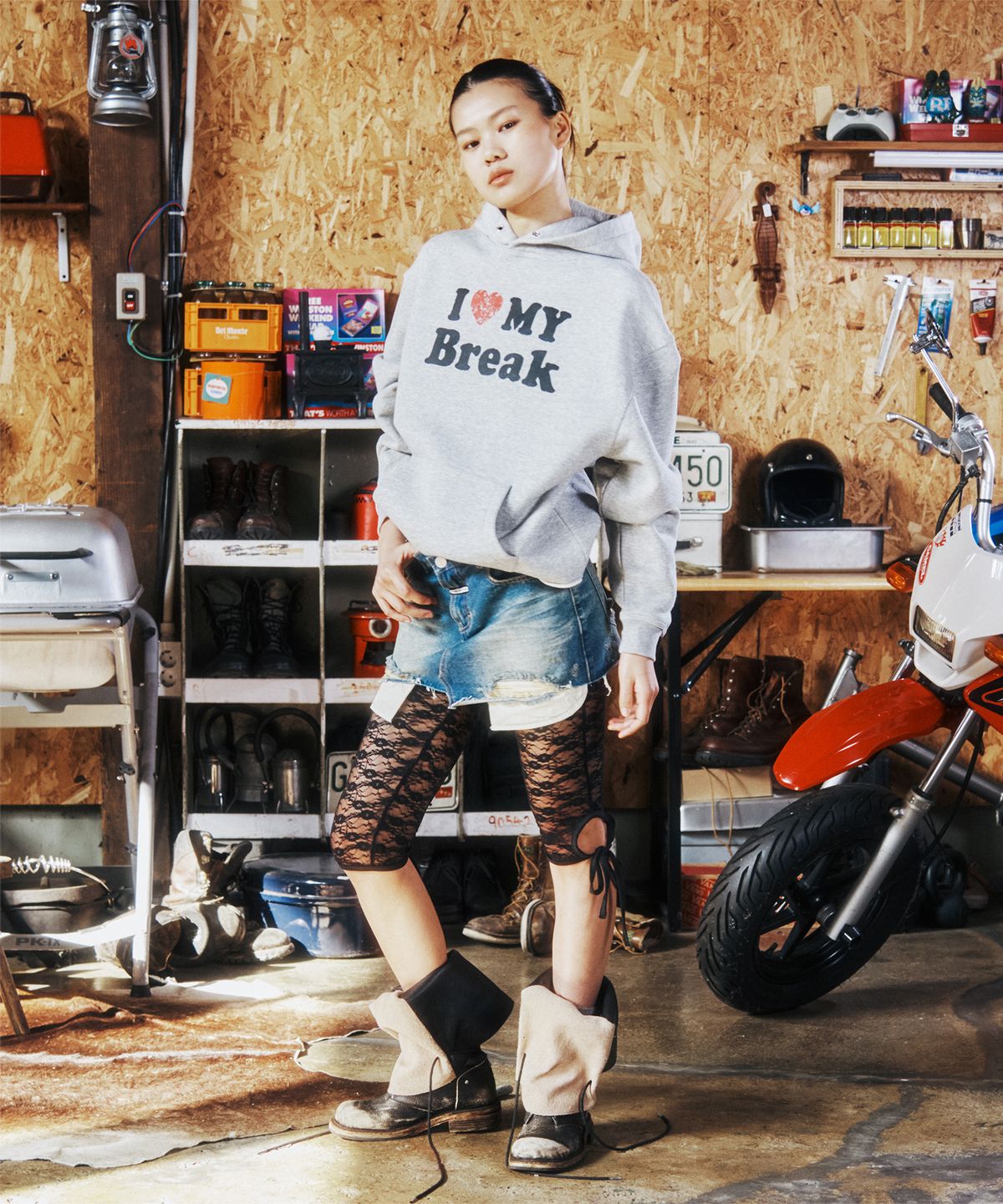 더바이닐하우스(THEVINYLHOUSE) LOVE TWO-WAY HOODIE GREY