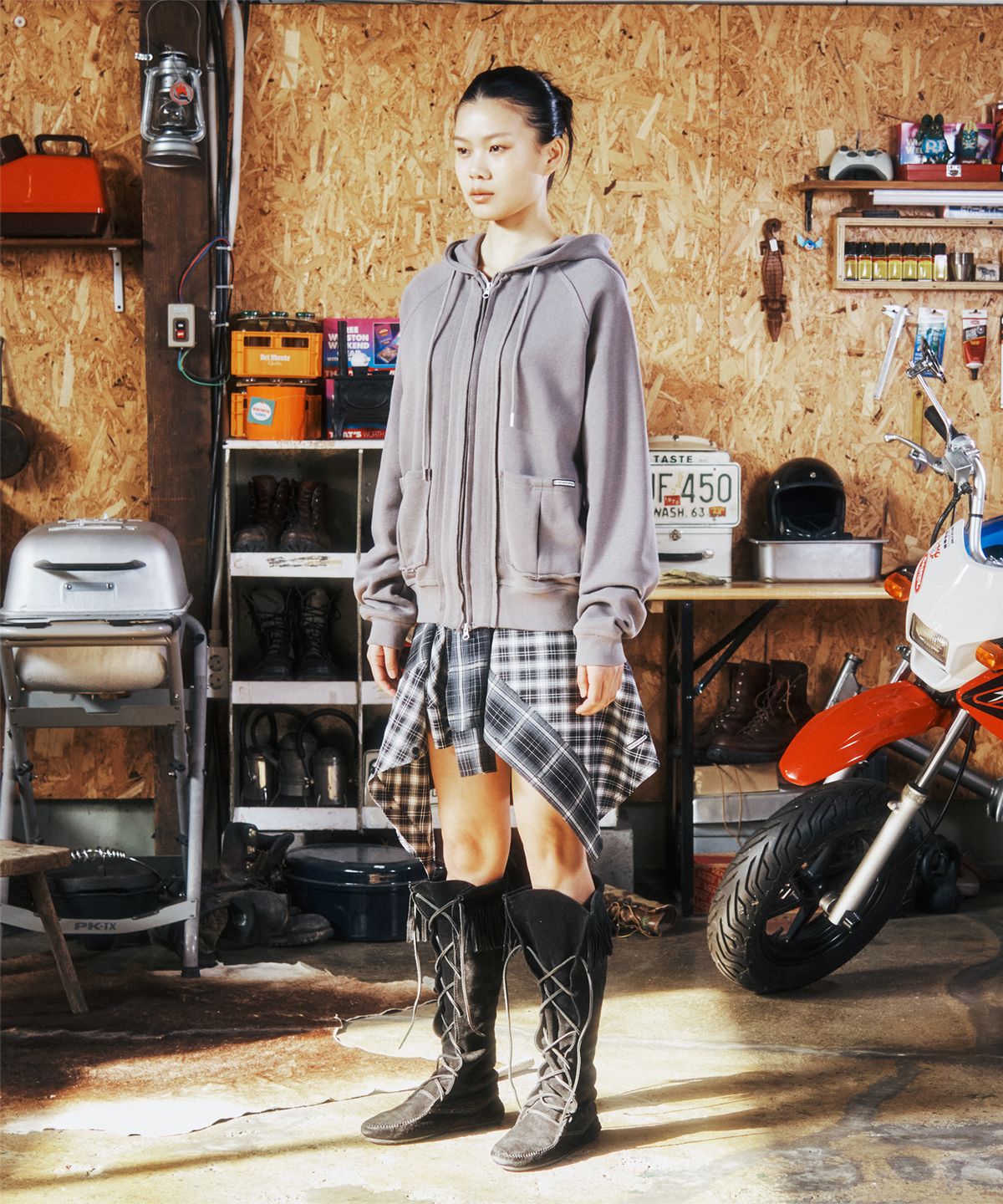 더바이닐하우스(THEVINYLHOUSE) STITCH HOODIE ZIP-UP DEEP GREY