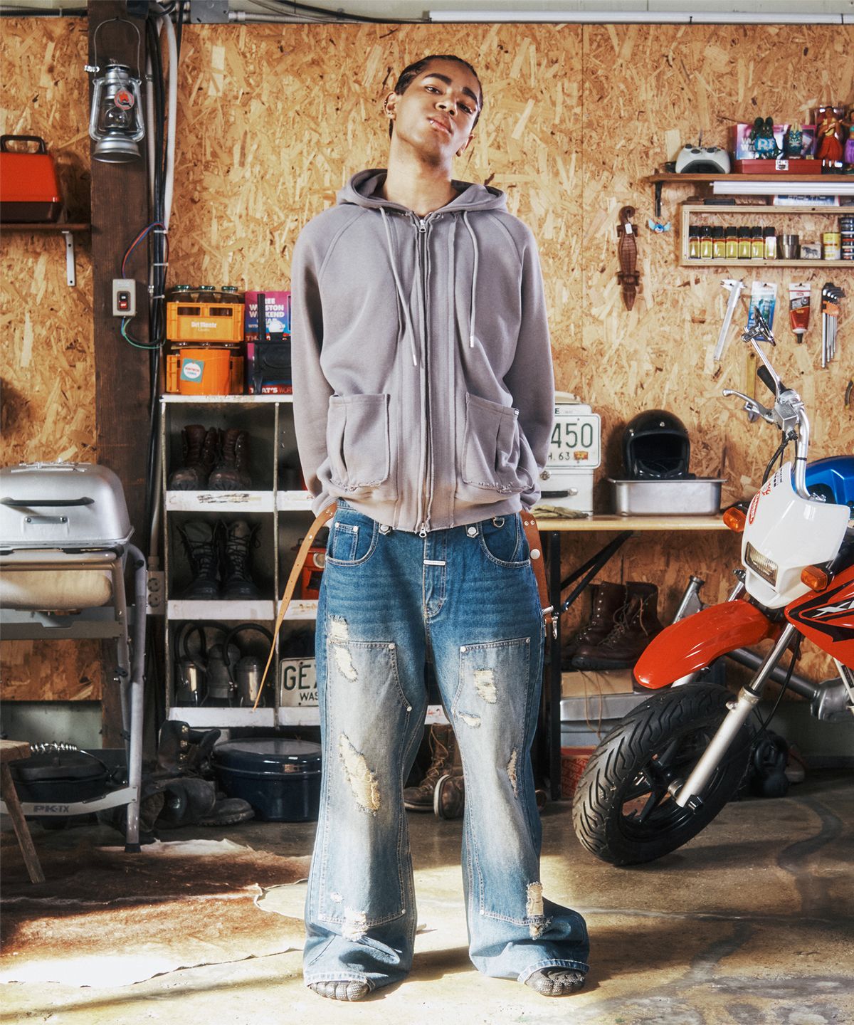 더바이닐하우스(THEVINYLHOUSE) STITCH HOODIE ZIP-UP DEEP GREY