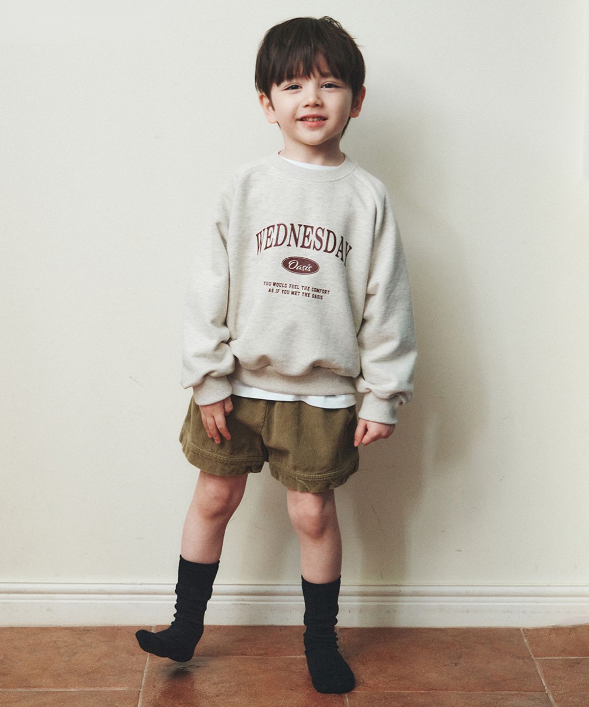웬즈데이오아시스 키즈(WEDNESDAYOASIS KIDS) [Kids]시그니처 레글런 맨투맨_OATMEAL(W26TP19)