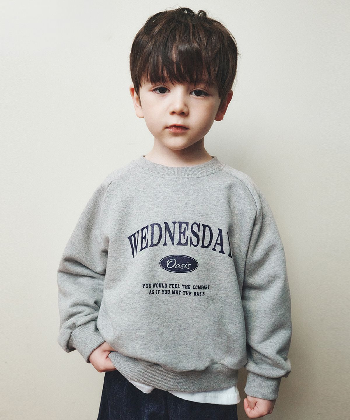 웬즈데이오아시스 키즈(WEDNESDAYOASIS KIDS) [Kids]시그니처 레글런 맨투맨_MELANGE(W26TP19)