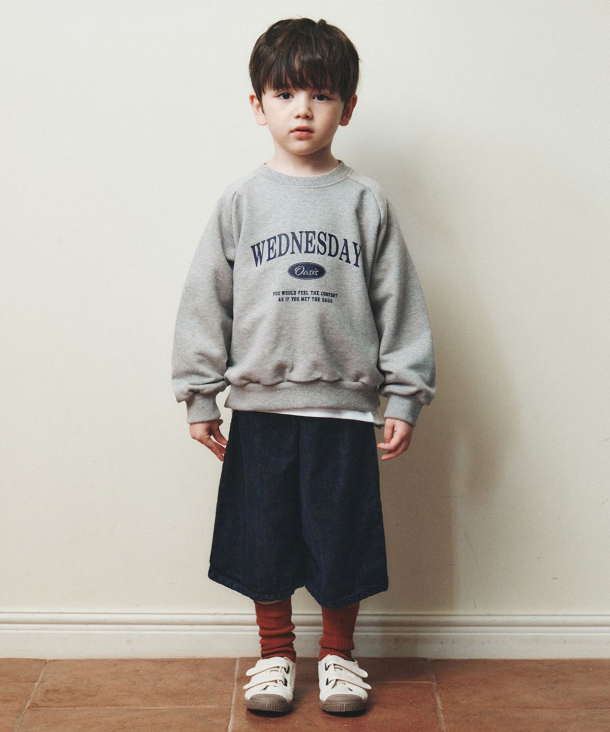 웬즈데이오아시스 키즈(WEDNESDAYOASIS KIDS) [Kids]시그니처 레글런 맨투맨_MELANGE(W26TP19)