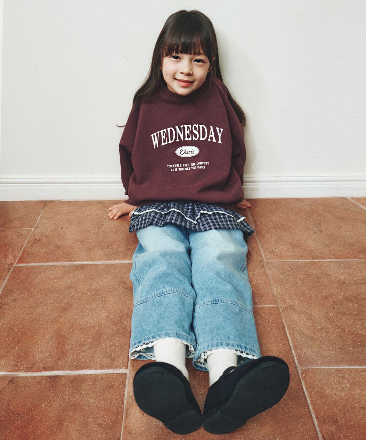 웬즈데이오아시스 키즈(WEDNESDAYOASIS KIDS) [Kids]시그니처 레글런 맨투맨_WINE(W26TP19)
