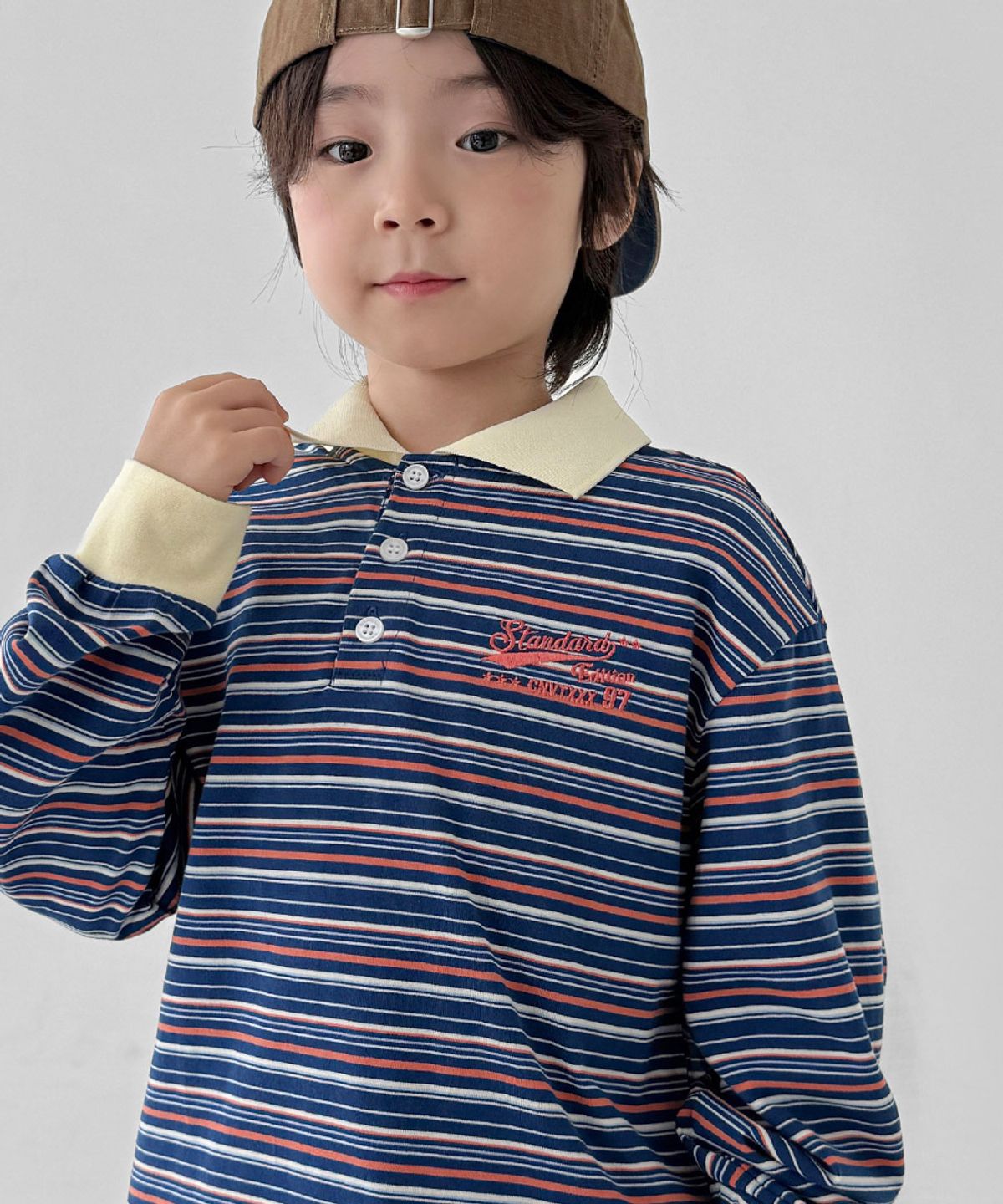 베리클로젯(BERRYCLOSET) 파이넛 ST 카라 티셔츠