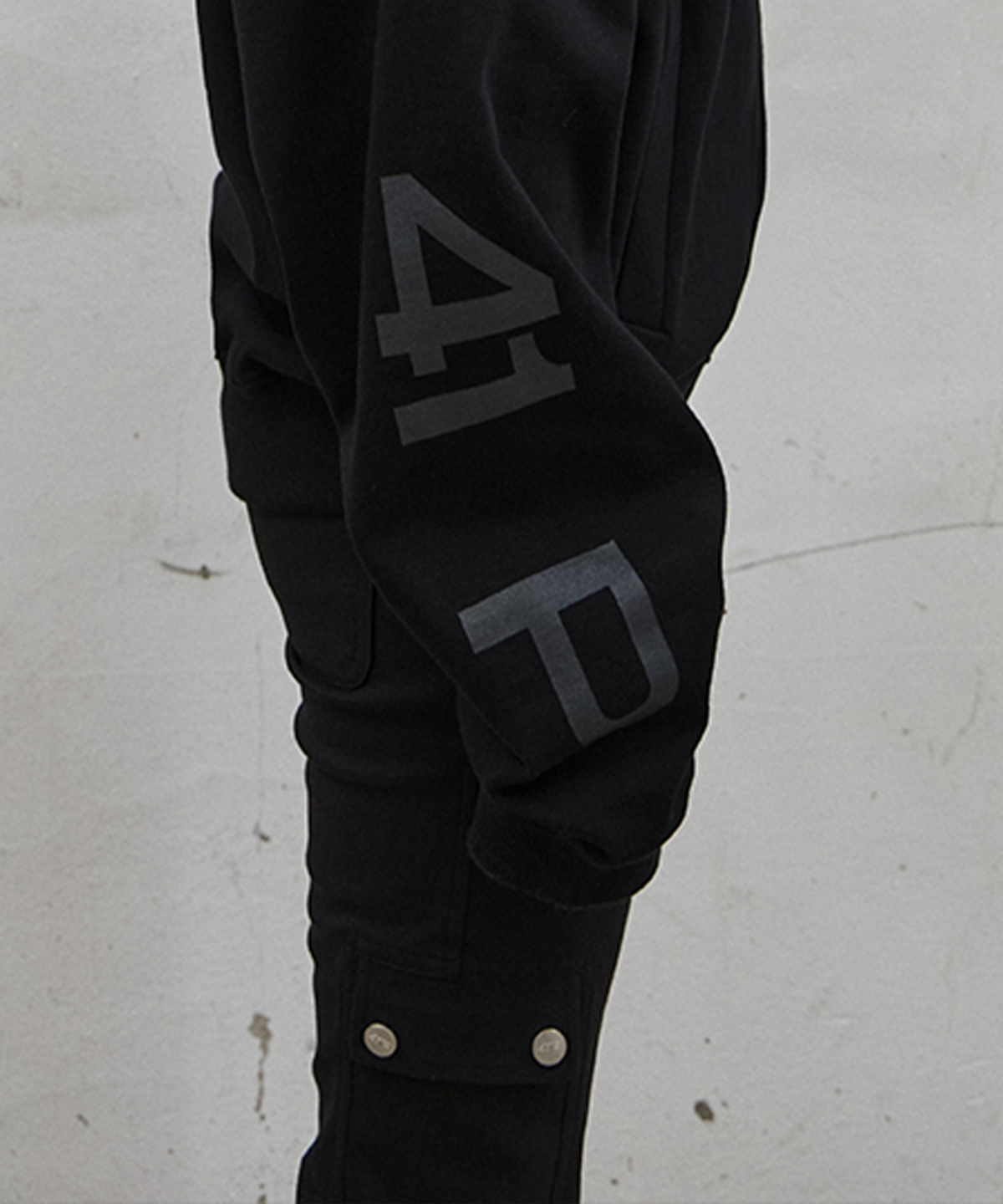 사일프레이(41PRAY) Midnight Horse Zip-up Hoodie /  Black