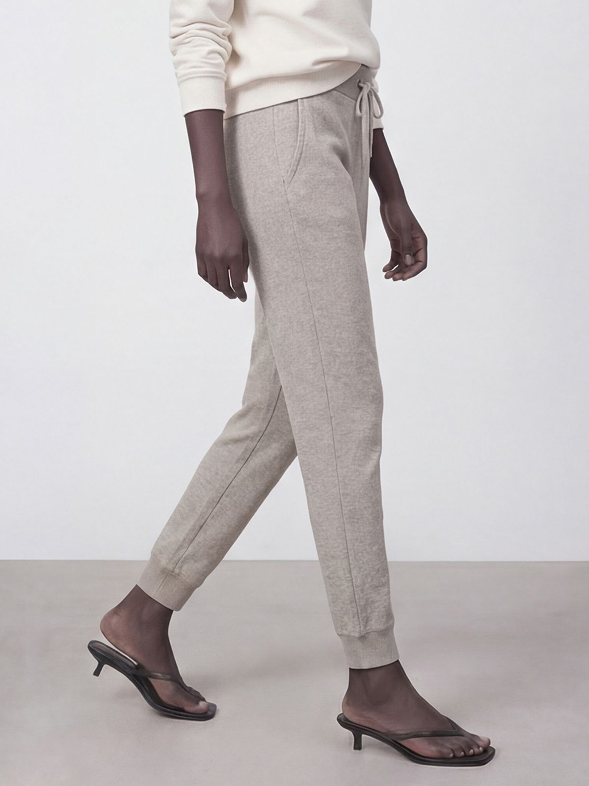 아쿠드(ACUD) Glitter Jogger Pants _Beige