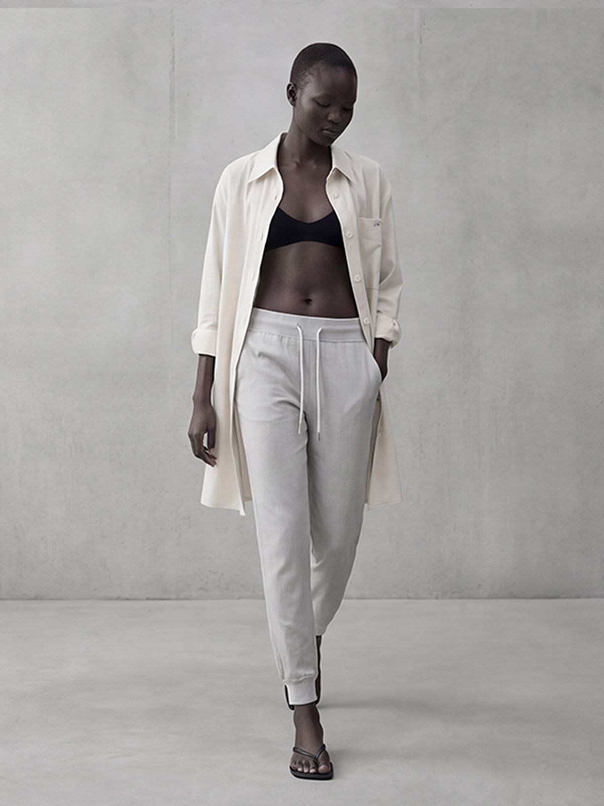 아쿠드(ACUD) Glitter Jogger Pants _White