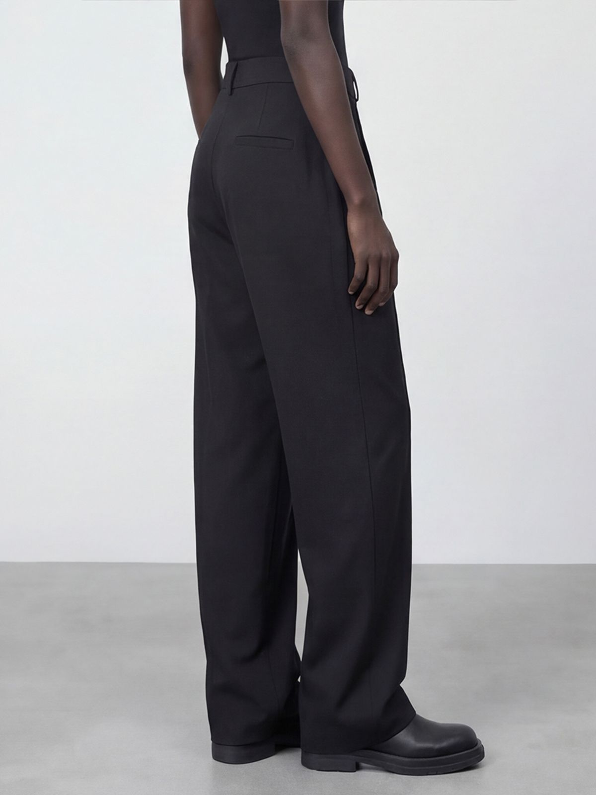 아쿠드(ACUD) Soft Flow Slacks _Black